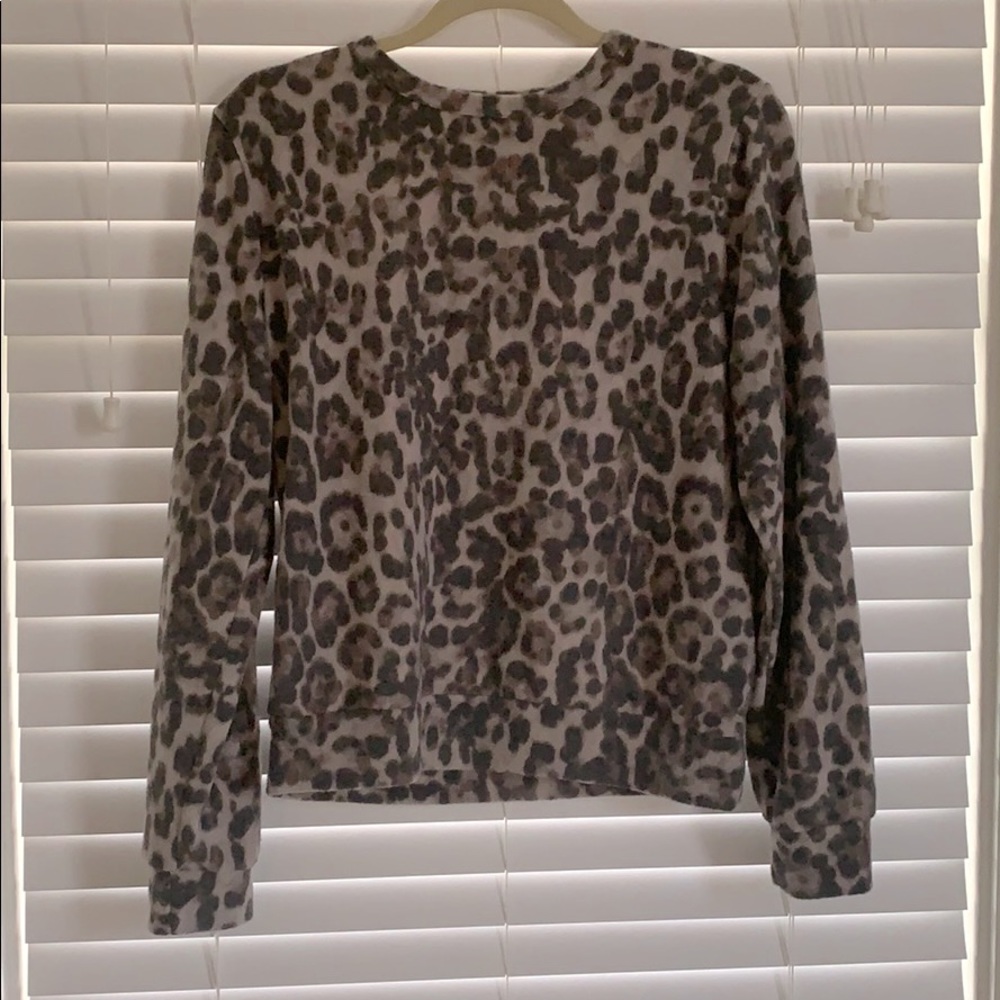Like new, fleece sweatshirt, size L